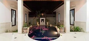 Lake Grace Villa كوتا