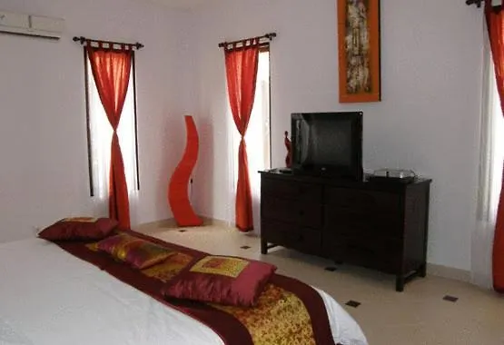 Lake Grace Villa كوتا إندونيسيا